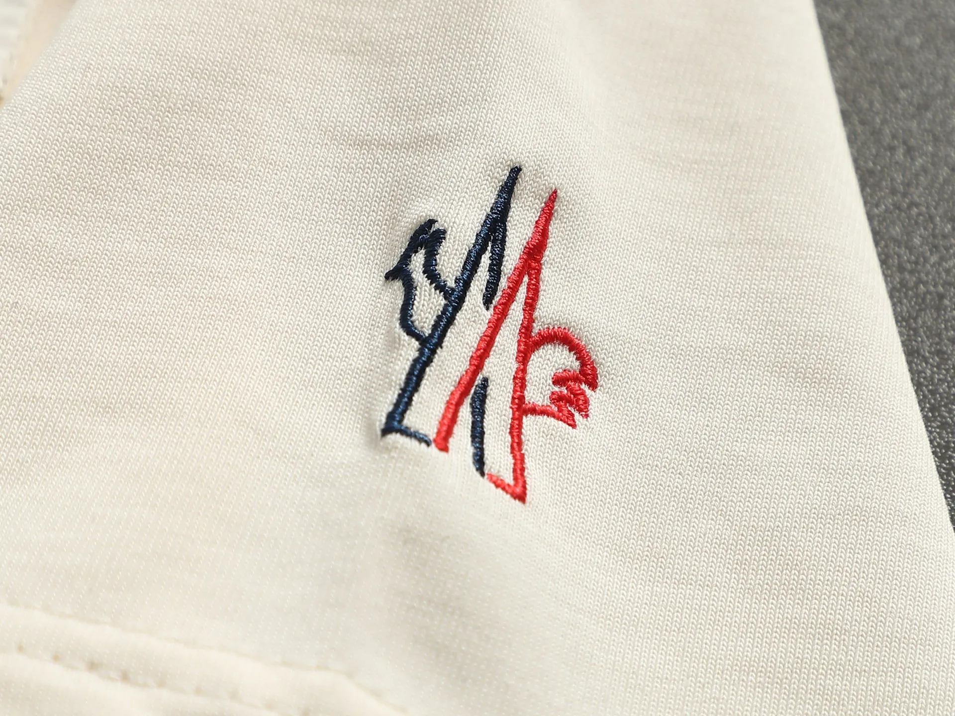 MONCLER/ 280 T Classic ，LOGO Quality Versatile Quality : Black. Size：XS-L
